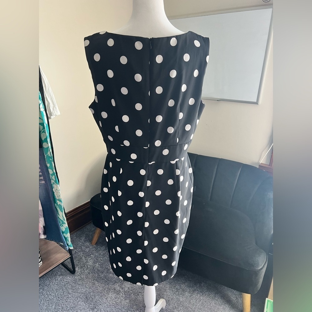 Polka Dot Sleeveless Dress - Black and White - Picture 3 of 5